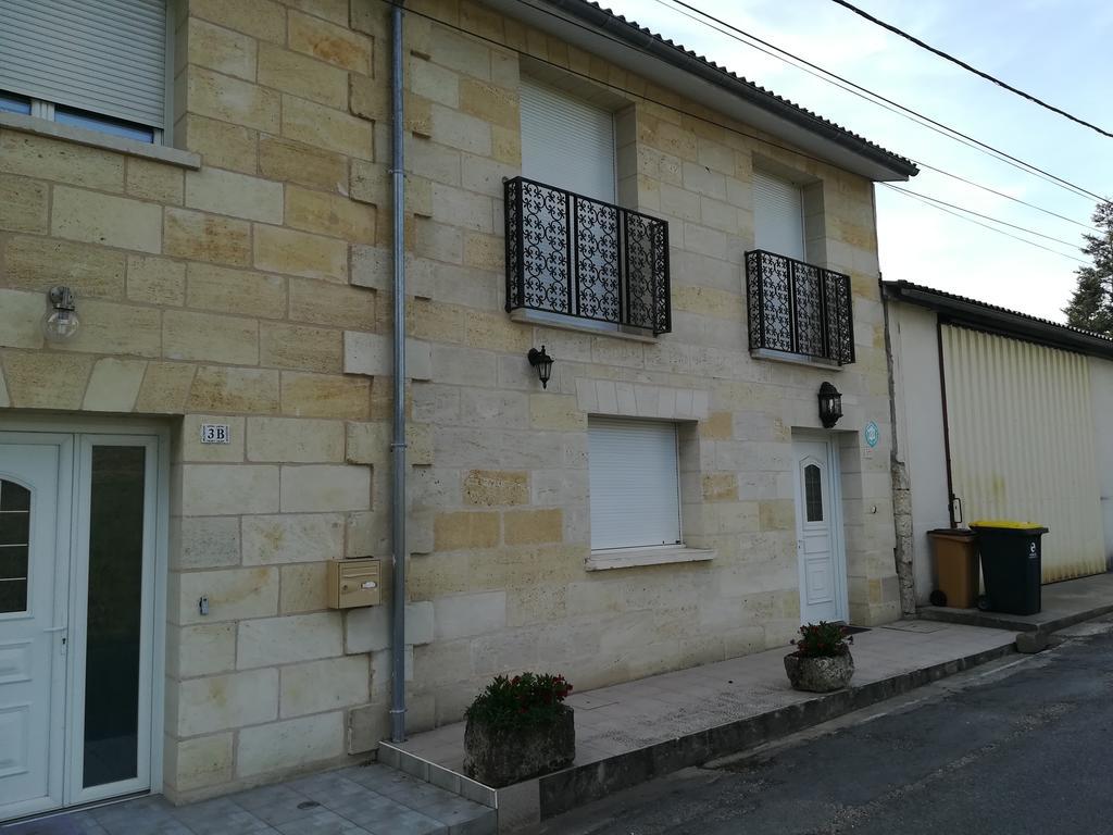 Gite Du Vignoble Sidky Lussac  Екстериор снимка